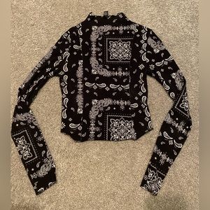 Forever 21 turtle neck crop top